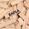KAPLA 箱子：所有初露頭角的建造者的理想套裝！280 塊木板和一本 KAPLA 藝術書，可供數小時的富有想像力的建築。有四卷可供選擇，因此每個人都有一個滿意的選擇。內容：280塊天然木板+您選擇的藝術書 #KAPLA #Fantaskid #KAPLA 280 Chest - Budding Builders for Ages 6+