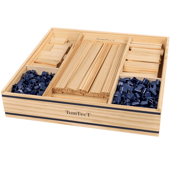 1000 Box 是 Tom van der Bruggen 的最新作品,在 2015 年坎城國際遊戲節期間進行了預覽。 它包括 368 個木製元件、140 個小夾子、200 個大夾子、300 個雙夾子和 2 本小冊子。 #TomTecT #Fantaskid #TomTech 1000