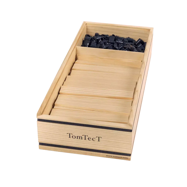 TomTecT 可讓您使用夾子和鉸鏈進行構建,以彎曲和重塑您的創作。這盒 420 個元件包括 100 個木製元件、190 個大鉗子和 130 個小鉗子,並附有說明書。您可以同時創建多個結構,從簡單的椅子、桌子、長凳,到更複雜的結構,如龍、磨坊或小屋 #TomTecT #Fantaskid #TomTech 420