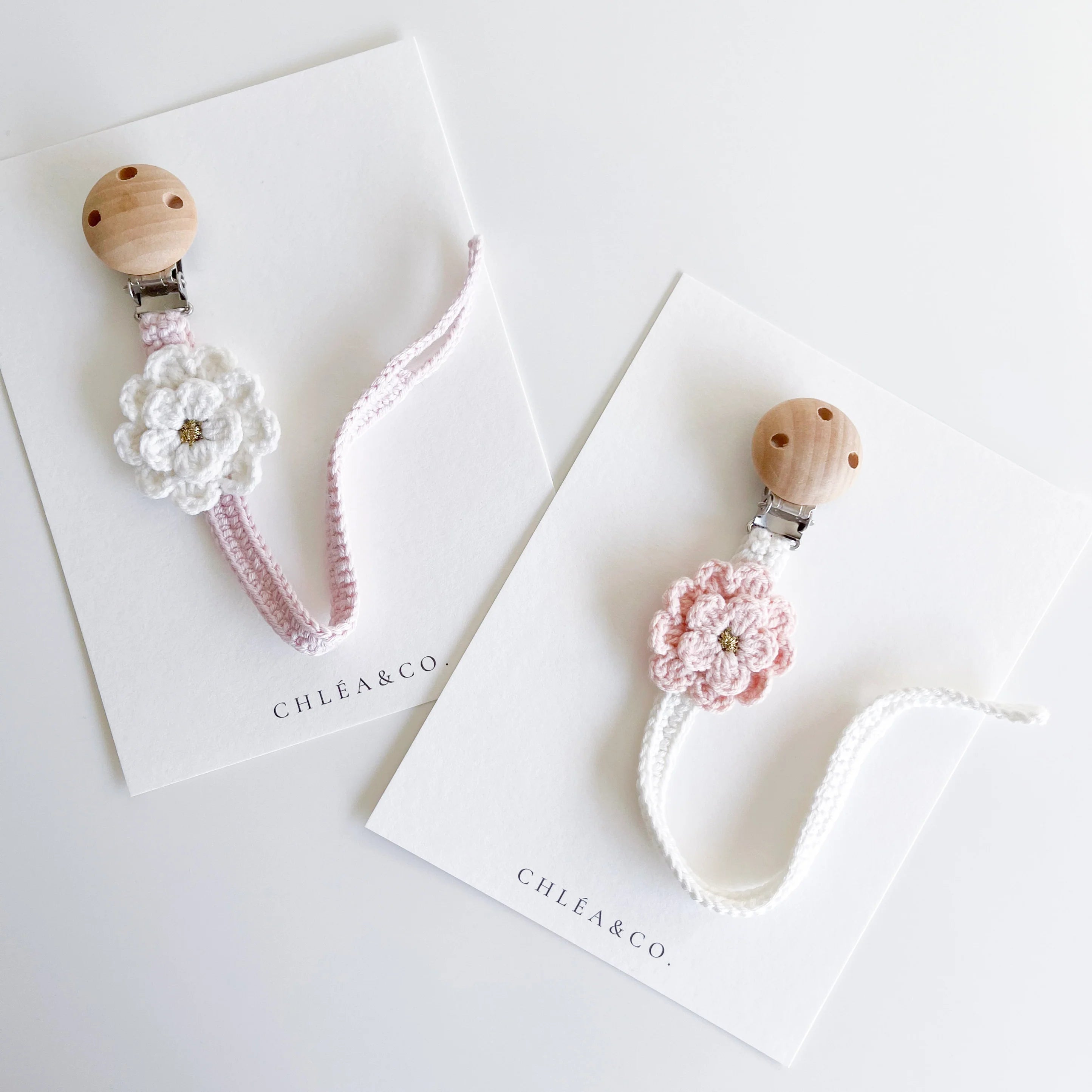 Flower Crochet Dummy Clip | Chléa & Co.