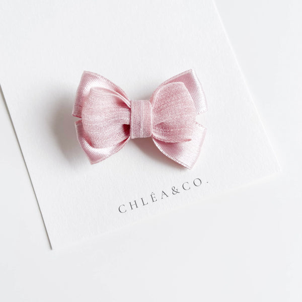 Lily Classic Bow