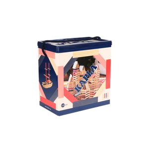 KAPLA 120 盒子包含 120 塊木板，其中包括 30 塊彩色木板。 小盒子大顏色！這是用不同種類的顏色來完善您的 KAPLA 系列並為您的結構增添對比的完美方式！我們所有的顏色都是食品級的，對小孩來說是安全的。#KAPLA #Fantaskid #KAPLA Box 120 #Dark Blue, Pink & Red