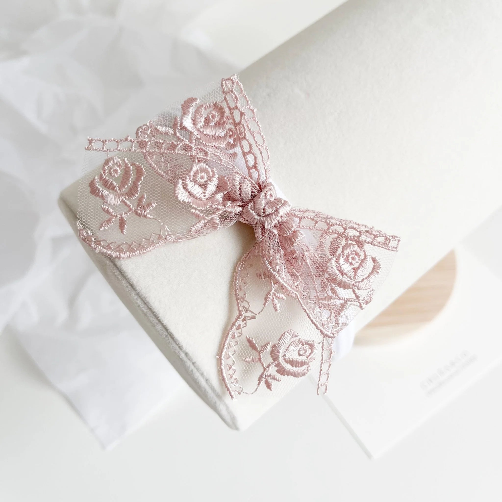 Rosalia Lace Bow Headband 蕾絲嬰兒髮帶