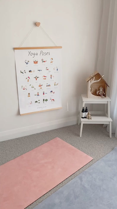 專為兒童設計的瑜伽墊重量輕、bio-degradable（不含 PVC，不含鄰苯二甲酸鹽）和低過敏性，防滑握把，易於清潔和機洗。 它們提供成人同行的所有舒適性和穩定性，只是更小，使它們成為您寶貝攜帶的完美尺寸。#Fantaskid #Kids Yoga Mats #兒童瑜伽墊 #Mindful & Co Kids