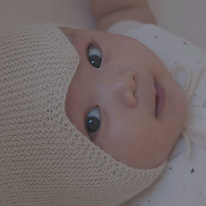 柔軟的有機棉睡袋，適合新生兒。帶拉鍊的睡袋讓您的寶寶在睡覺時保持溫暖，有柔軟的針織襯布料。 新生兒睡袋白天和晚上都可以使用。非常適合活潑睡覺時踢開毯子的0-6m寶寶。#Fantaskid #Cam Cam Copenhagen #Sleeping Bag 0-6 Months - OCS Dreamland #Sleeping Bag #有機棉嬰兒睡袋