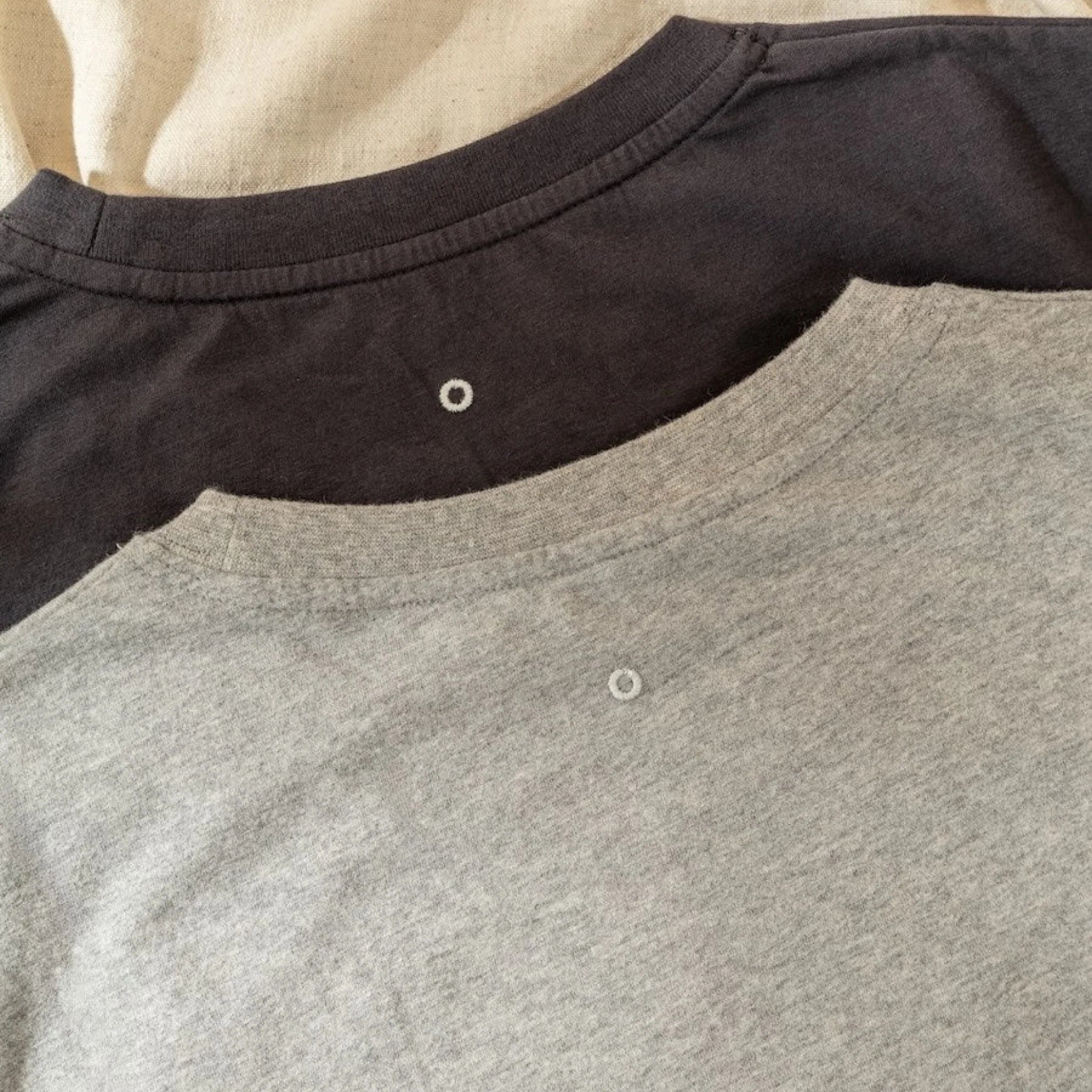 Orbasics 100%有機棉 大人款短袖 T-shirt -Faded Black ❘ 現貨尺寸: S.M.L.XL