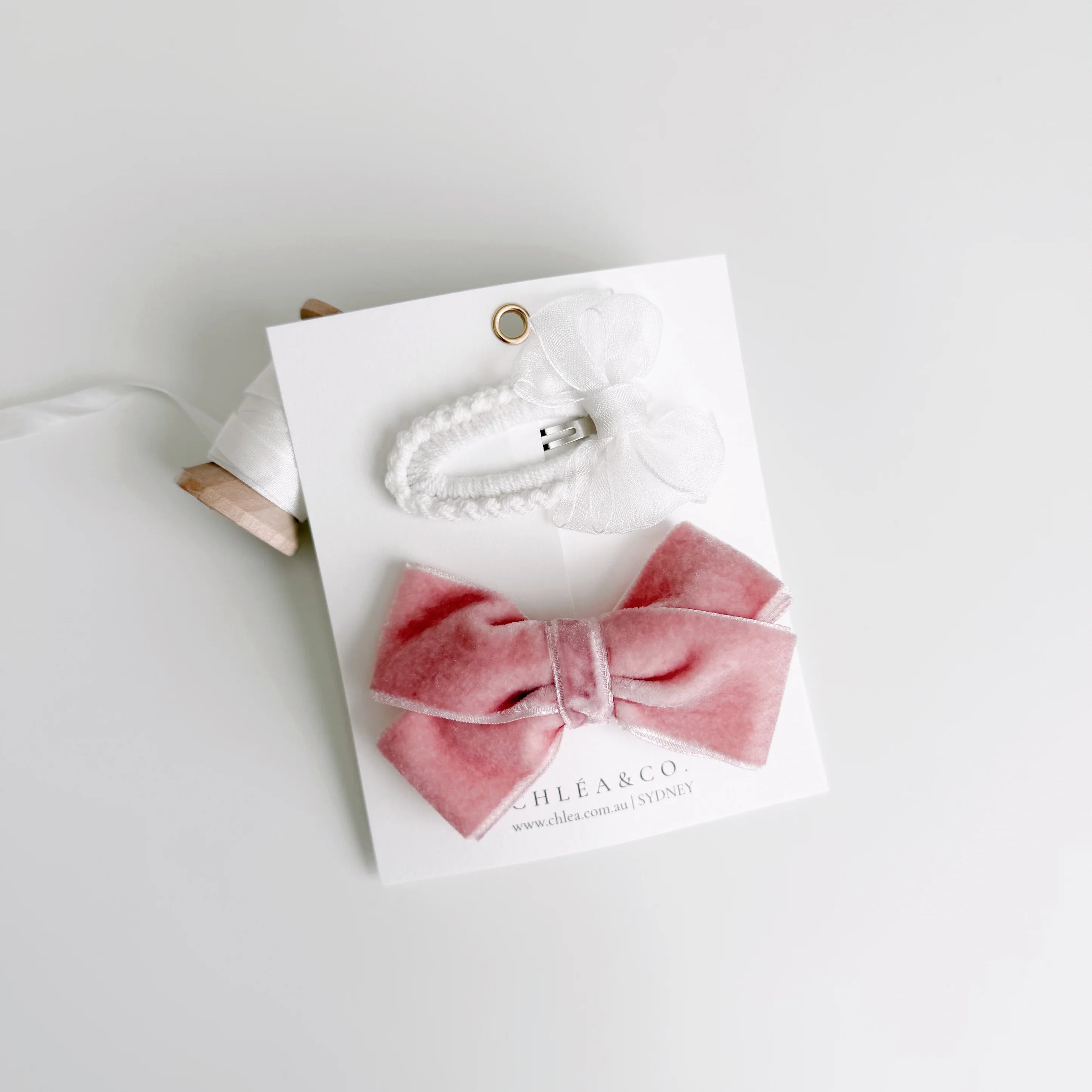 Simply Elegance Set Pink | 2pc Crochet Clip & Velvet bow - Chléa & Co