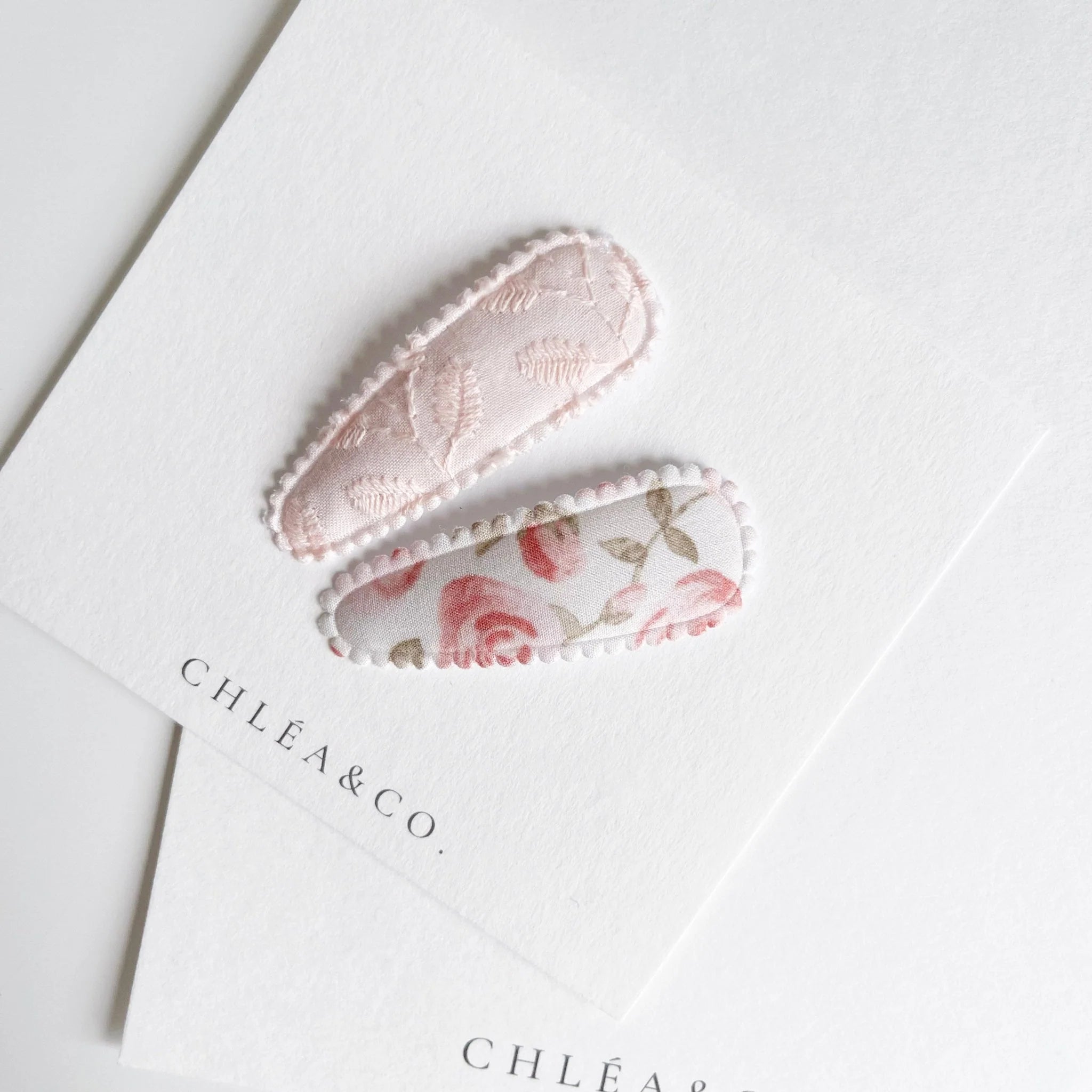 Blush Garden Rose & Apricot Fabric Covered Snap Clip - Chléa & Co (預購中)